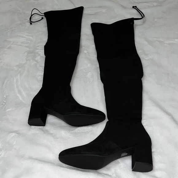 Stewart Weitzman Genna thigh high stretch Suede boots. - Picture 6 of 6
